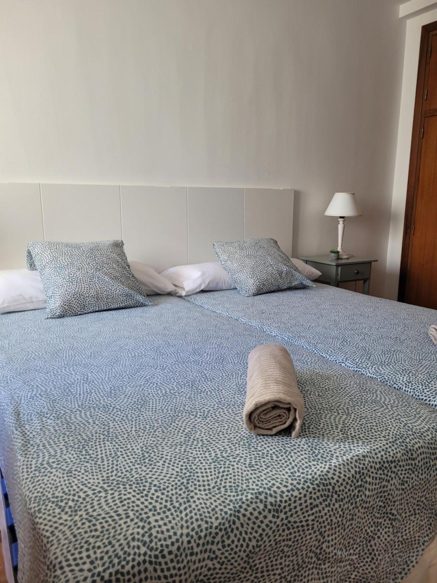 Flor De Nieve Apartman Jaca Kültér fotó